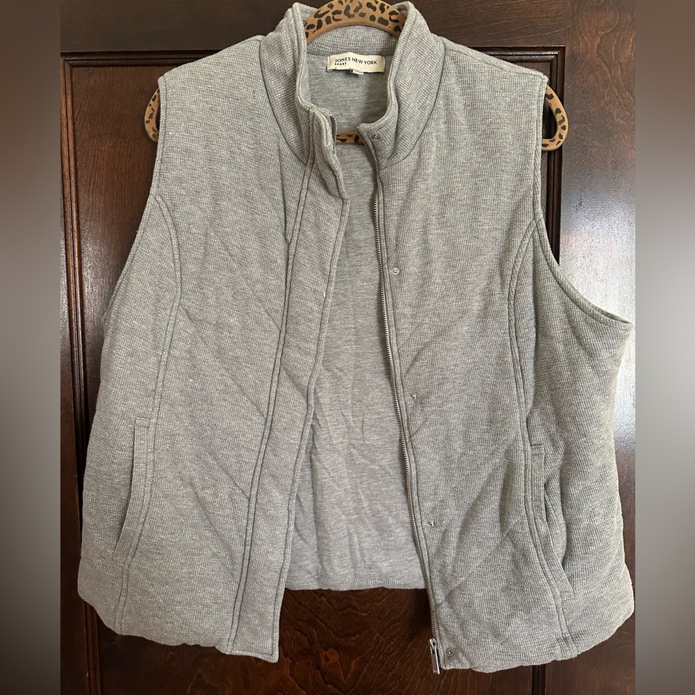 Jones New York silver threading vest